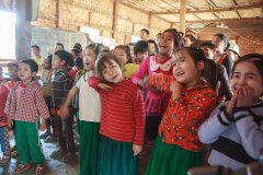 19-Singing school children